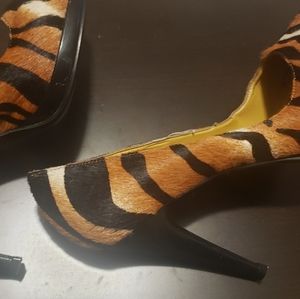 Tiger Haired Heels
